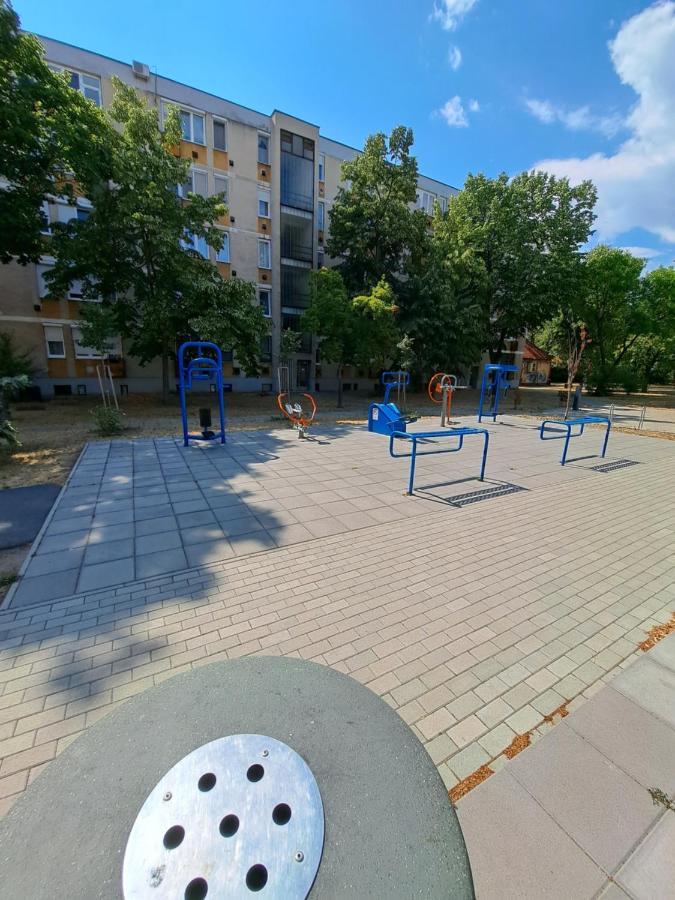 Wanderer Station Lägenhet Debrecen Exteriör bild
